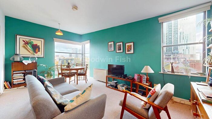 1 Bedroom Apartment For Sale In Deansgate, M3