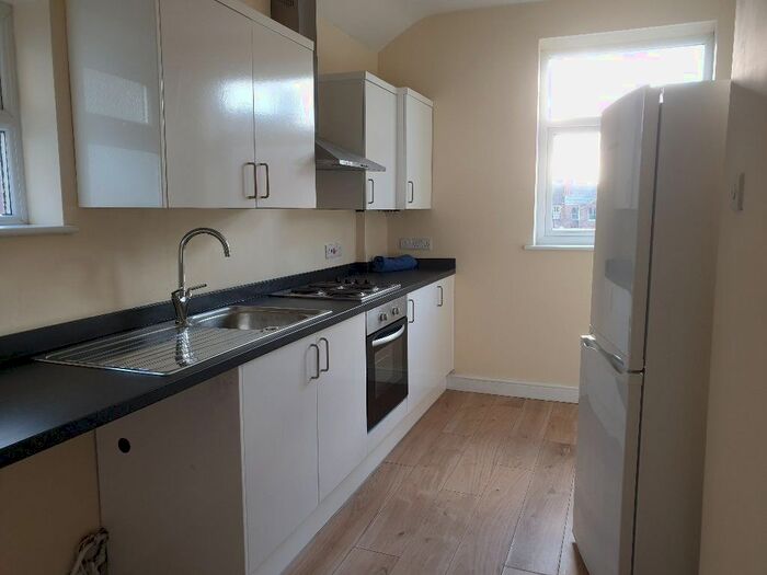 2 Bedroom Flat To Rent In West Street, Crewe CW1