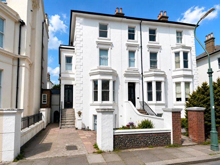 Apartment To Rent In Albany Villas, Hove, BN3