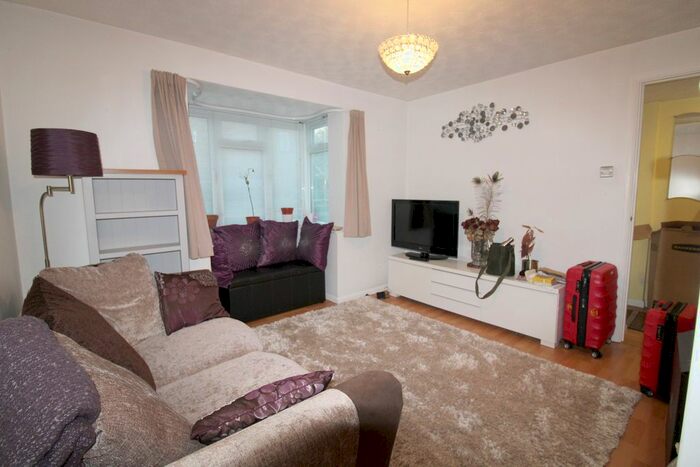 1 Bedroom End Of Terrace House To Rent In The Lawns, Hemel Hempstead, HP1