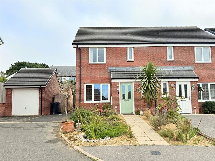 3 Bedroom Property For Sale In Stret Avalennek, Lane, TR8