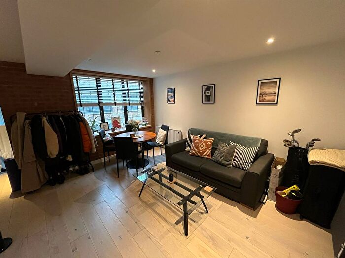 1 Bedroom Flat To Rent In Chevron Apartments, St. James’ Road, Bermondsey, SE1