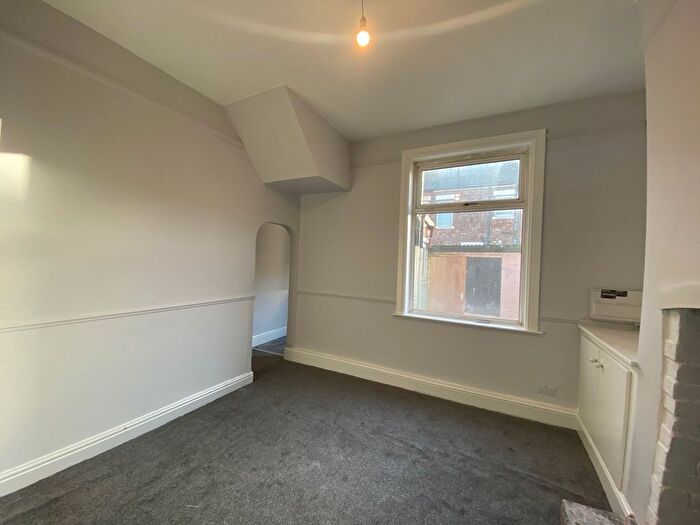 3 Bedroom End Of Terrace House To Rent In Cambridge Road, Preston, PR5