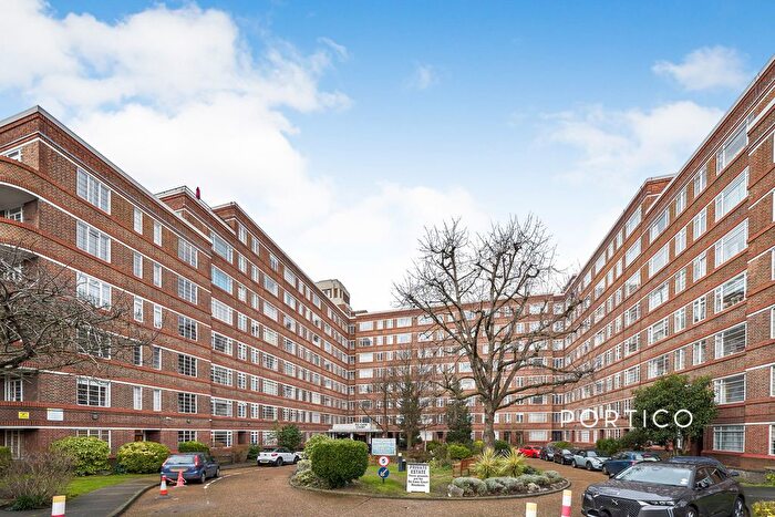 Studio To Rent In Du Cane Court, Balham High Road, London, Wandsworth, SW17