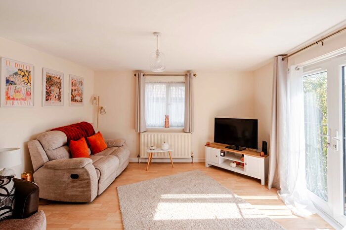 2 Bedroom Flat For Sale In Brook Court, Whitchurch Road, Bishopsworth, Bristol, BS13