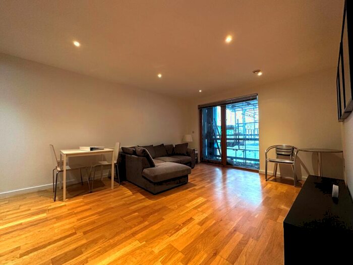 1 Bedroom Flat To Rent In Gateway East, Marsh Lane, Leeds, LS9