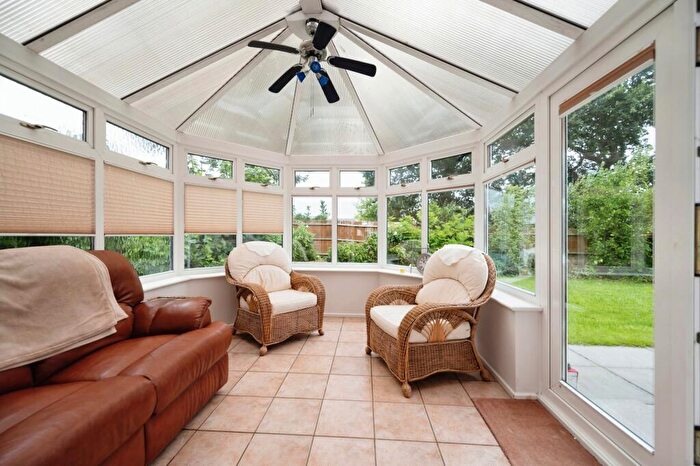4 Bedroom Detached House For Sale In Hamfield Drive, Hayling Island, Hampshire, PO11