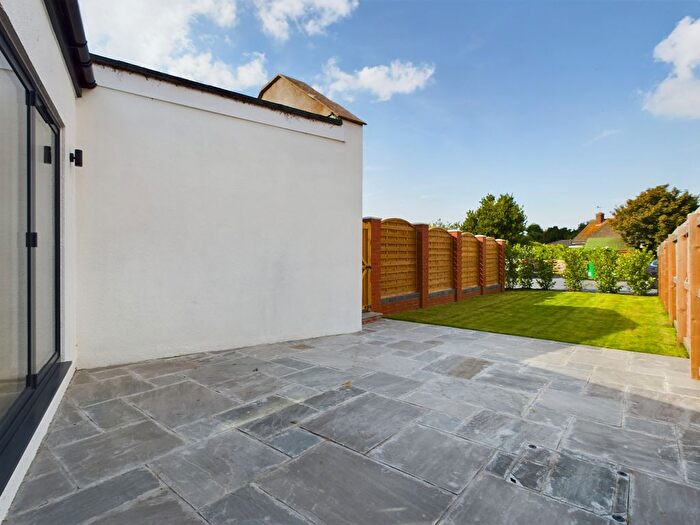 4 Bedroom Semi-Detached House To Rent In Uphill Way, Weston-Super-Mare, BS23