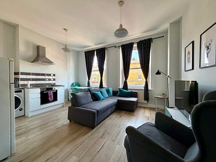 1 Bedroom Flat To Rent In Denmark Hill, London, SE5