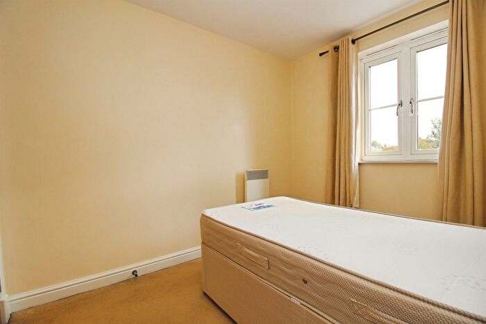 2 Bedroom Flat For Sale In Constable Drive, Ossett, WF5