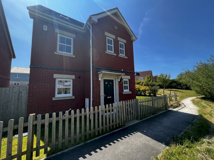 4 Bedroom House To Rent In Gentian Way, Weymouth, DT3