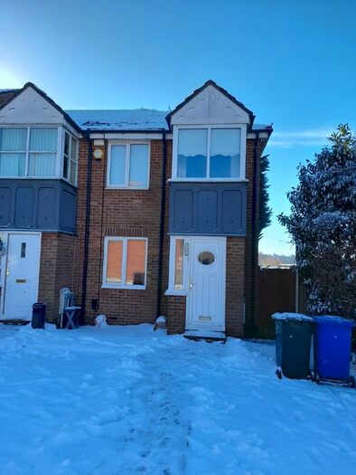 3 Bedroom Semi-Detached House To Rent In Abbotsmeade Close, Newcastle Upon Tyne, NE5