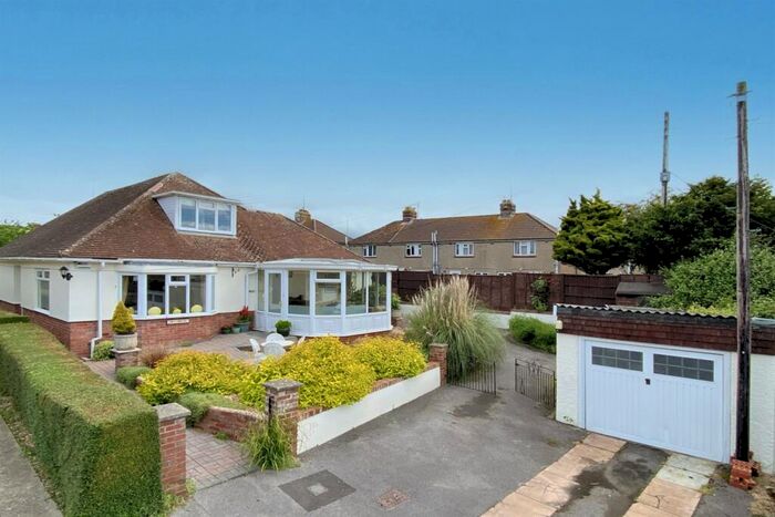 4 Bedroom Detached Bungalow For Sale In Bridport, DT6