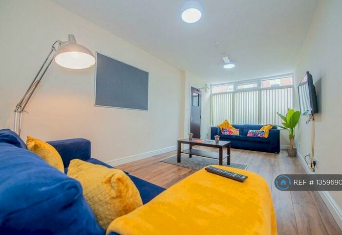 6 Bedroom Terraced House To Rent In Lawrence Road, Liverpool, L15