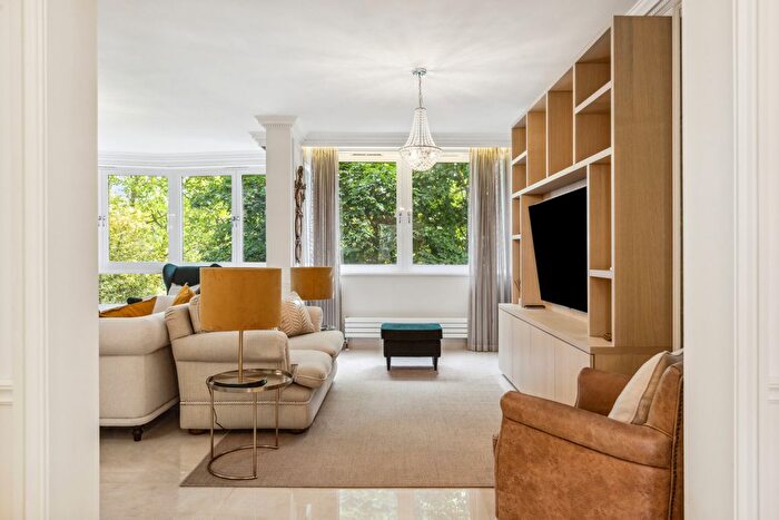 3 Bedroom Flat To Rent In Castleacre, Hyde Park Crescent, W2