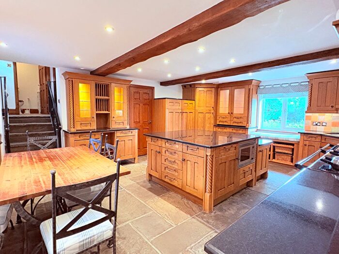 4 Bedroom Property To Rent In Birtle Road, Bury, BL9