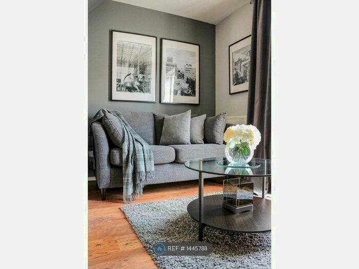 2 Bedroom Semi-Detached House To Rent In Old College Rd, Birmingham, B33