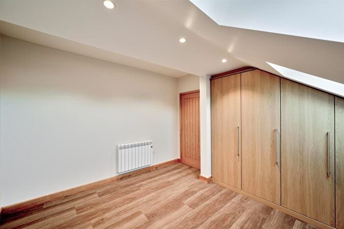 2 Bedroom Apartment To Rent In Lonsdale Square, Lonsdale Road, Harborne, Birmingham, B17