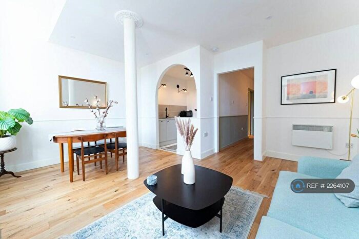 1 Bedroom Flat To Rent In High Street, Glasgow, G1