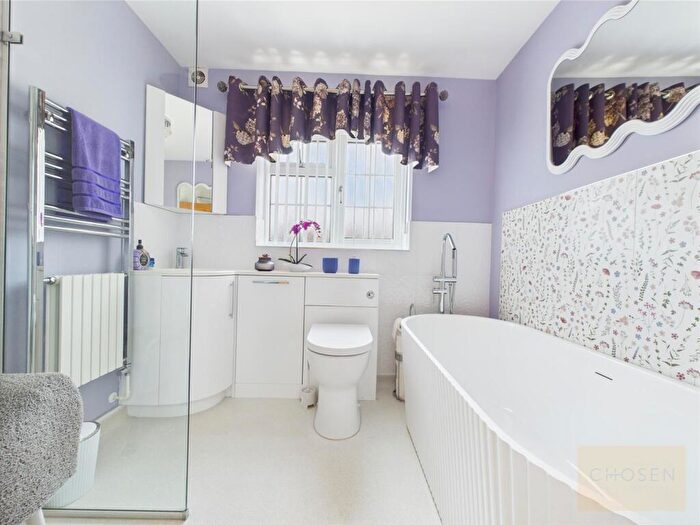 2 Bedroom Detached Bungalow For Sale In Kingscote Close, Gloucester, GL3
