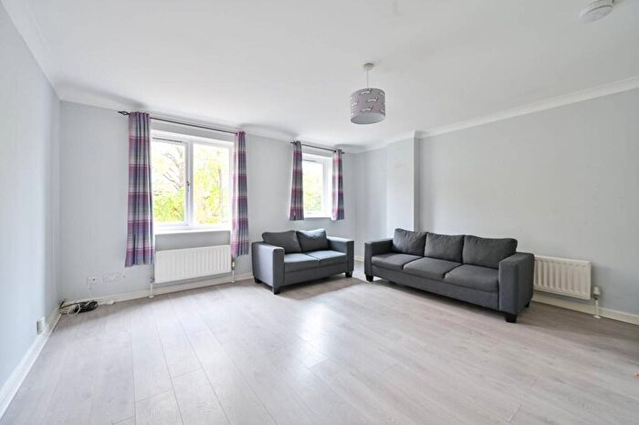 4 Bedroom Terraced House For Sale In Gunwhale Close, Rotherhithe, London, SE16