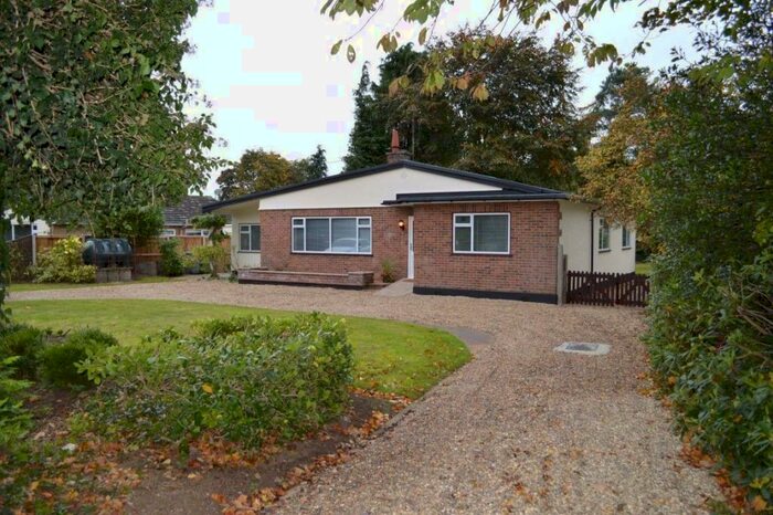 4 Bedroom Bungalow To Rent In Lenwade, NR9