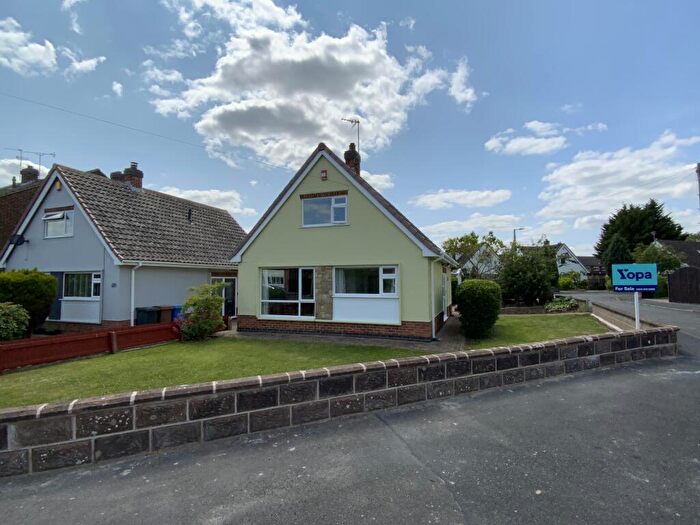 3 Bedroom Detached Bungalow For Sale In Douglas Road, Nottingham, NG10