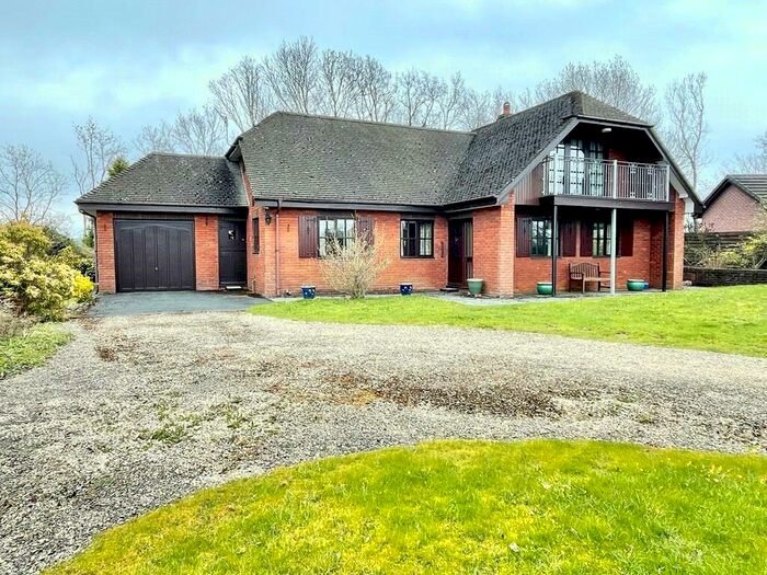3 Bedroom Detached House For Sale In Bryn Criafol, Penybont, Llandrindod Wells, Powys, LD1