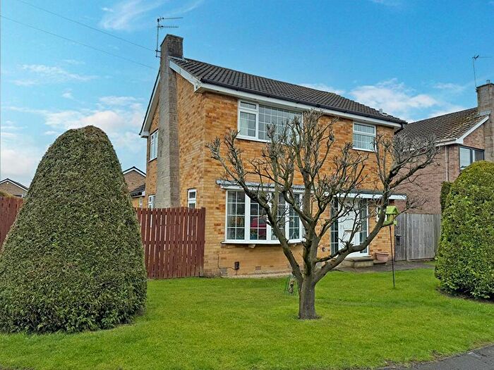 3 Bedroom Detached House For Sale In Mallinson Oval, Harrogate, HG2