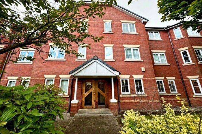 2 Bedroom Flat To Rent In Chelsfield Grove, Manchester, M21