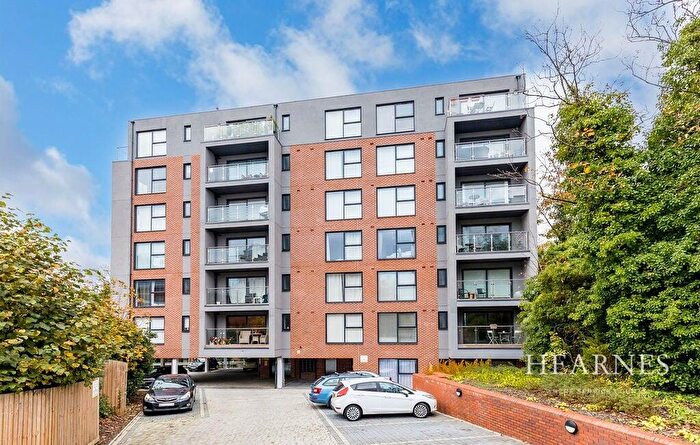 2 Bedroom Apartment For Sale In Wootton Mount, Bournemouth, BH1