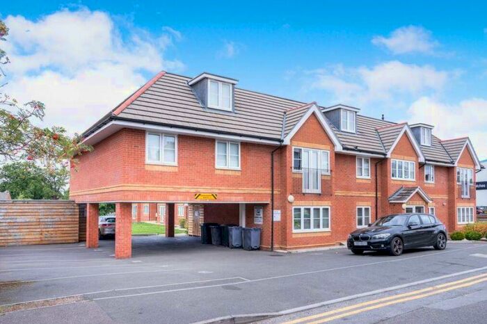 2 Bedroom Apartment To Rent In Havelock Road, Wokingham, RG41