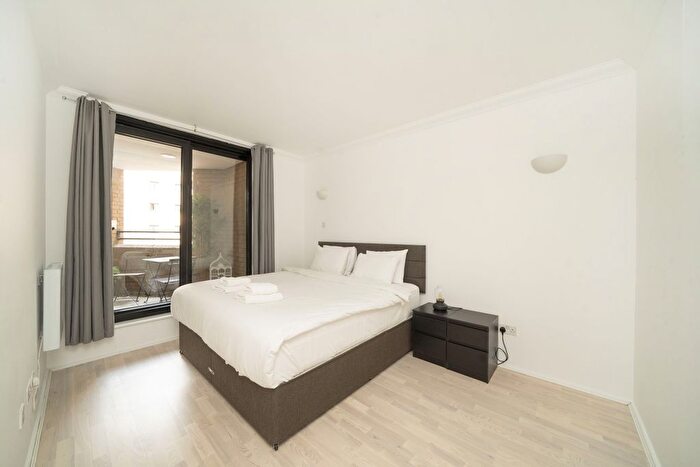 2 Bedroom Flat For Sale In Cromwell Road, London, SW7