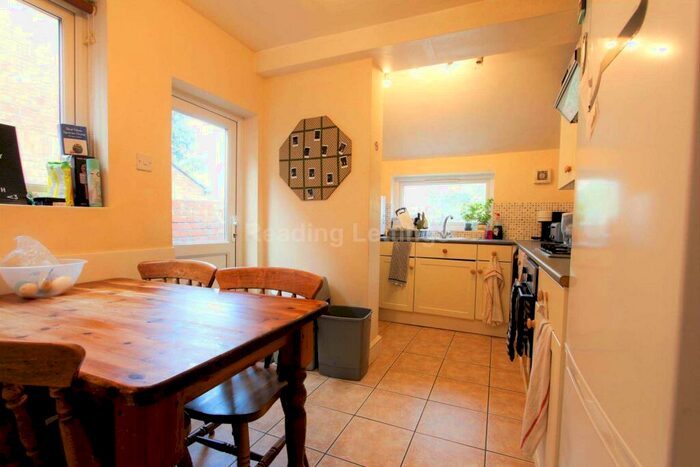 3 Bedroom Terraced House To Rent In St Edwards Road, Reading, RG6
