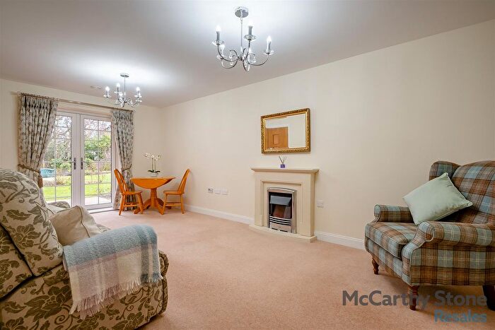 1 Bedroom Flat For Sale In Brueton Place, Blossomfield Road, Solihull, B91