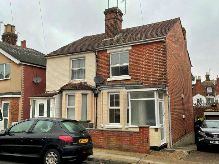 3 Bedroom House To Rent In New Town, CO2