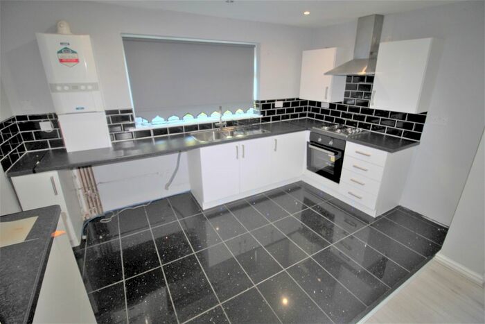 2 Bedroom Flat To Rent In Littleton Road, Salford, M7