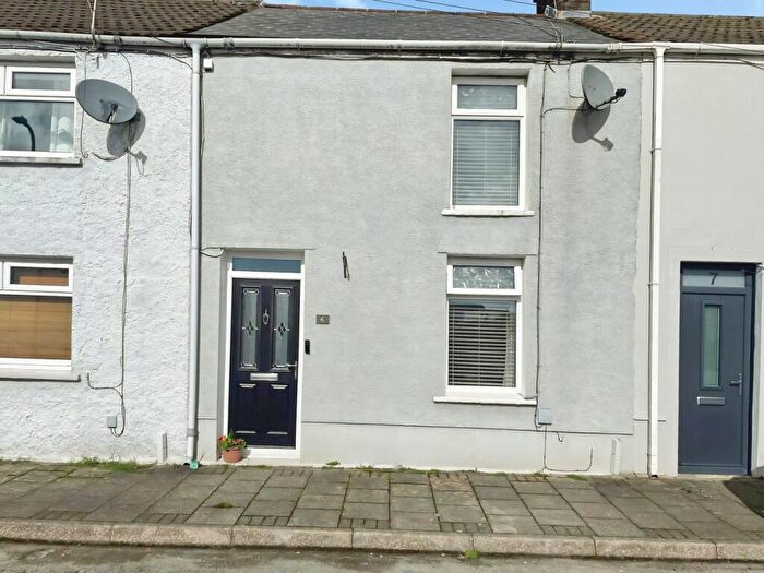 3 Bedroom Town House For Sale In Crown Row, Maesteg, CF34