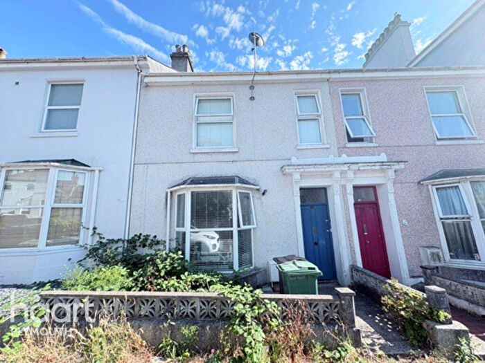 3 Bedroom Terraced House For Sale In Trematon Terrace, Plymouth, PL4