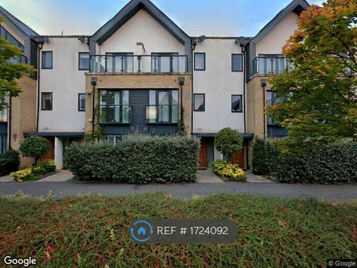 1 Bedroom Flat To Rent In St. Clements Avenue, Romford, RM3