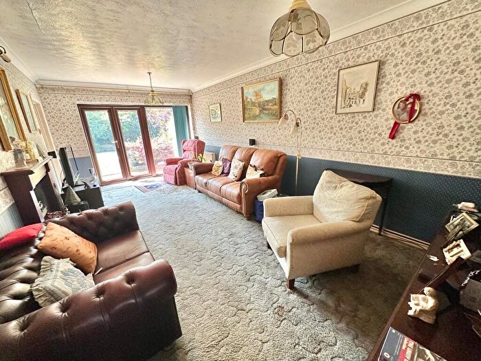 2 Bedroom Detached Bungalow For Sale In Coleford Close, Mytchett, GU16