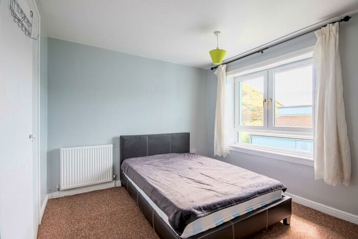 4 Bedroom Flat To Rent In Viewcraig Street Edinburgh United Kingdom, EH8