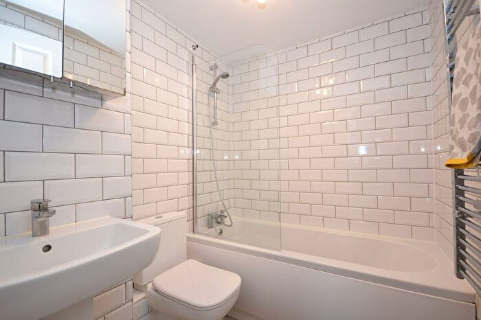 1 Bedroom Flat For Sale In Cheshire Close, Bognor Regis, PO21