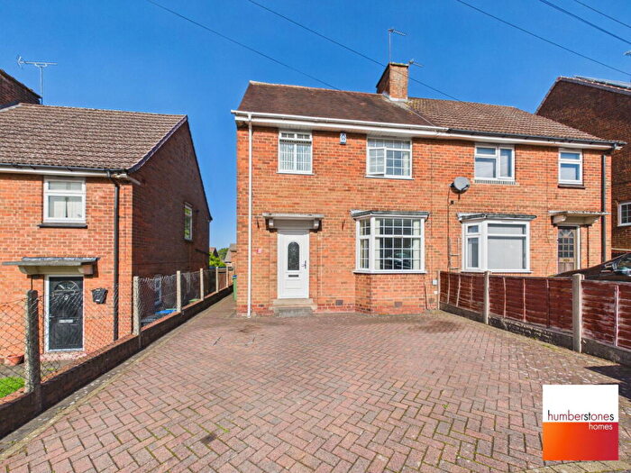 3 Bedroom Semi Detached House For Sale In Aldridge Road, Oldbury, B68