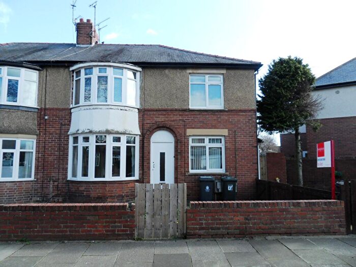 2 Bedroom Flat To Rent In Closefield Grove, Whitley Bay, NE25