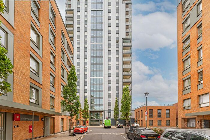 2 Bedroom Flat For Sale In Cannon Road, London, N17