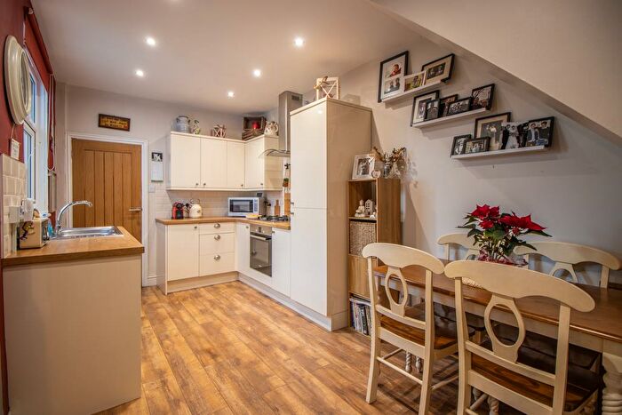 1 Bedroom Flat For Sale In Lifstan Way, Southend-on-Sea, SS1