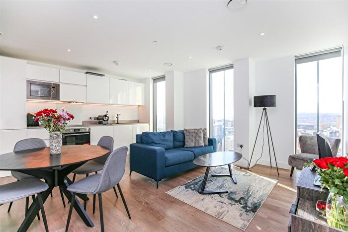 2 Bedroom Flat To Rent In Hadrians Tower, Rutherford Street, Newcastle Upon Tyne, Northumberland, NE4