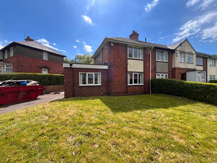 3 Bedroom House To Rent In Wasdale Road, Birmingham, B31