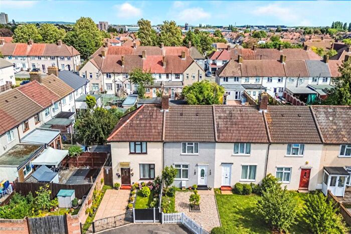 3 Bedroom Terraced House For Sale In Eastfield Gardens, Dagenham, RM10